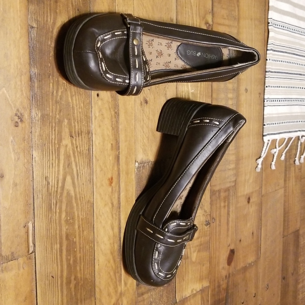 Fashion Bug Clogs